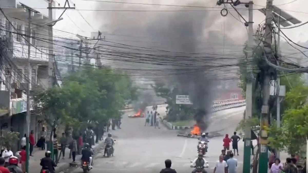 Govt advises Indian citizens to defer travel to Nepal until situation stabilises