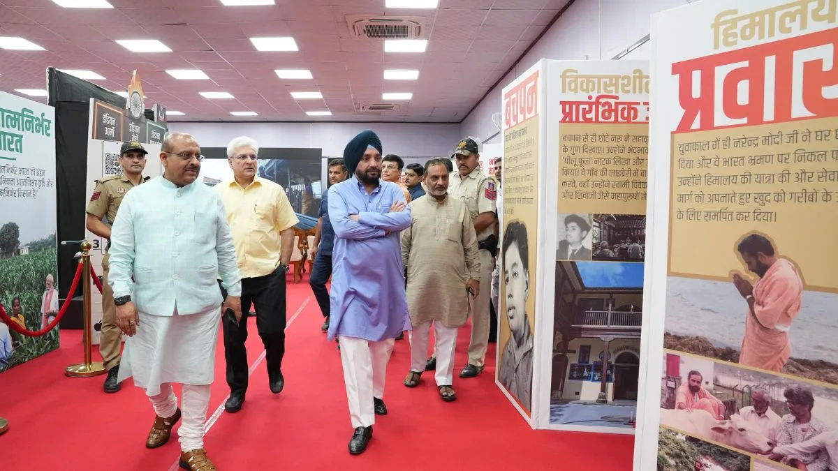 Vijender Gupta Urges Delhi Citizens to Visit PM Modi’s Exhibition