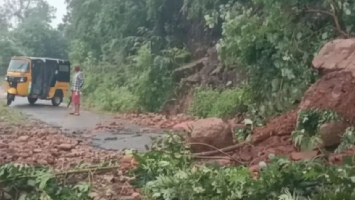 Road woes: Two killed as alternate routes to Mirik, Darjeeling turn risky