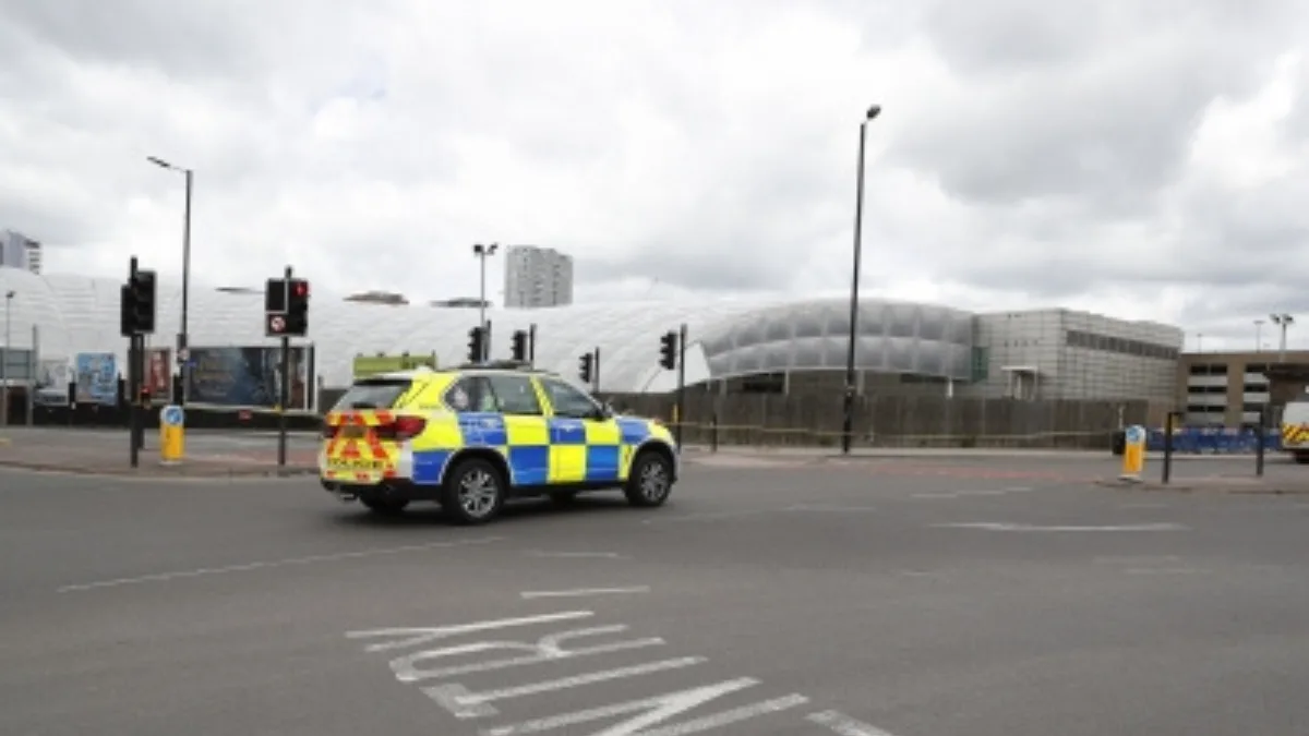 UK: Two killed, several injured in mass stabbing near Manchester synagogue; attack declared terrorist incident.