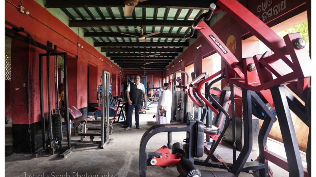 Heritage enthusiasts explore iconic Kalinga gymnasium in Odisha’s Cuttack city