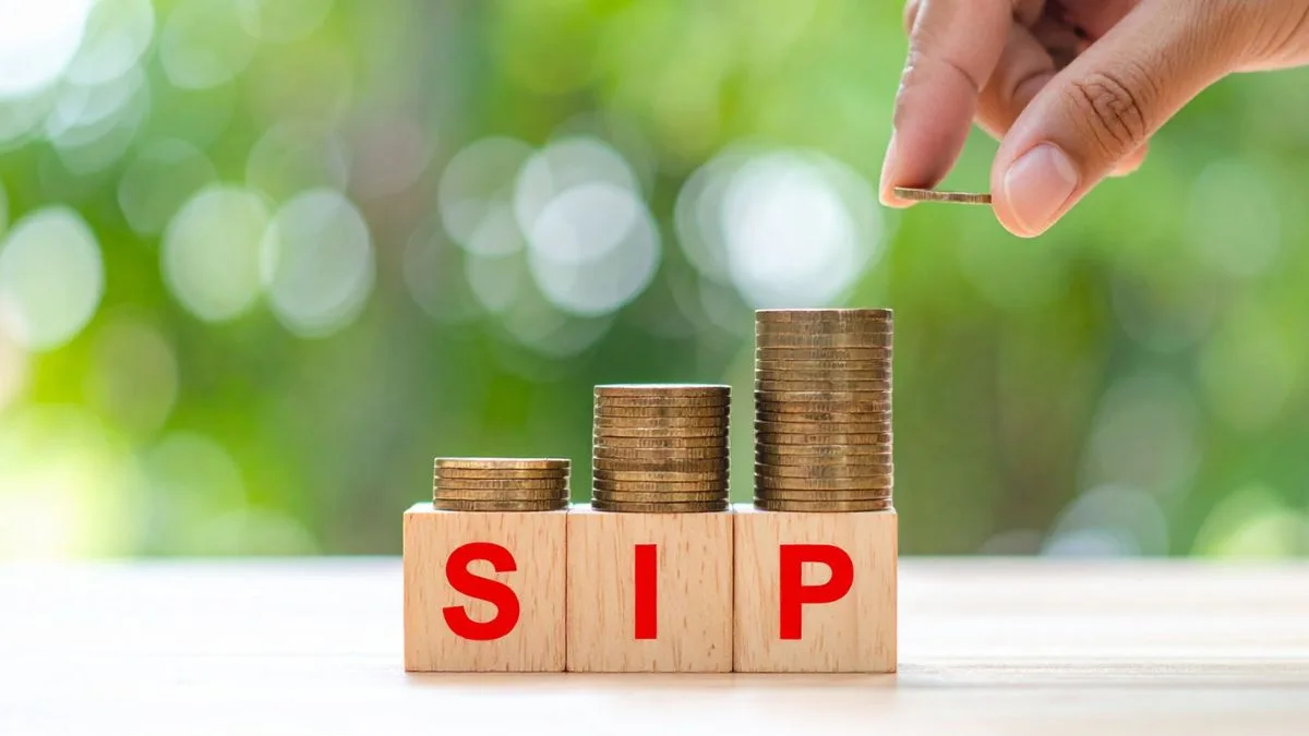 SIP inflows in March spike 7.5% to Rs 32,087 crore