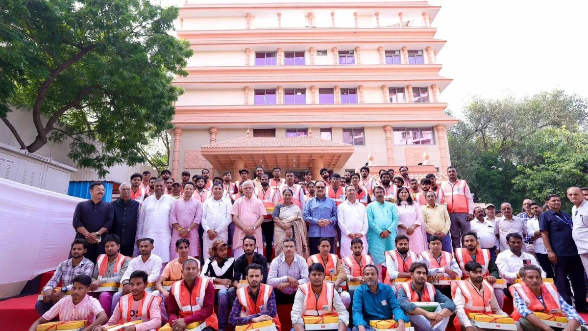 Delhi BJP honors workers who constructed new office; ‘Their hard work will be remembered,’ says Sachdeva