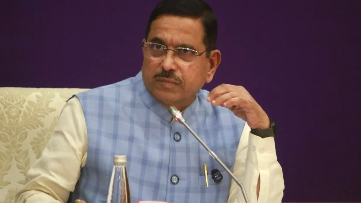 Pralhad Joshi urges wind industry to raise local content to 85%