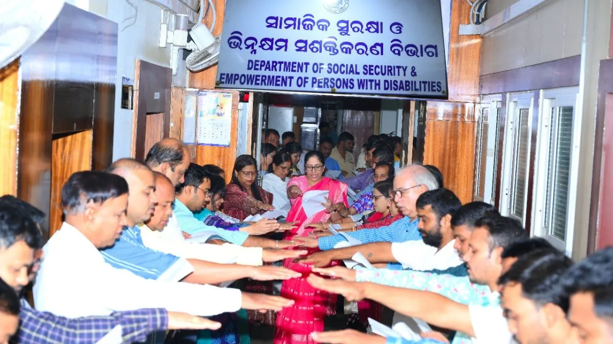 Odisha SSEPD functionaries take oath to uphold probity in public life