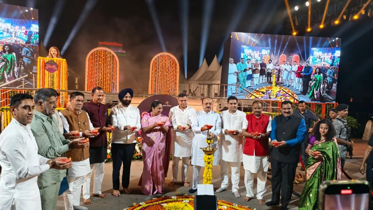 Delhi’s Deepotsav celebrated with great fervor on the path of duty