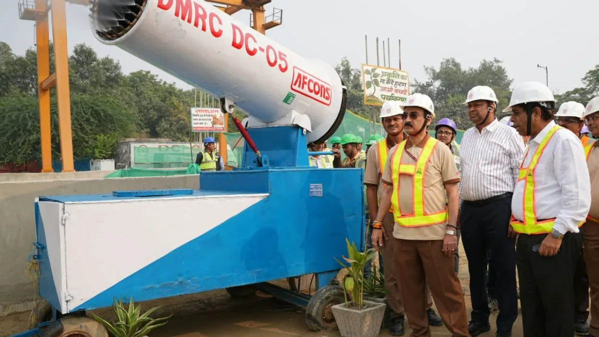 DMRC MD inspects Ashok Vihar, Derawal Nagar sites to review GRAP preparedness