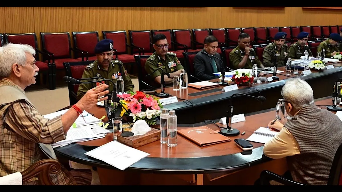 J&K LG directs police to initiate strong action against terror sympathisers, OGWs