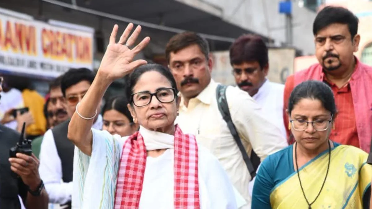 ‘BJP cannot defeat me politically; will shake its foundation if it tries to strike me’: Bengal CM at anti-SIR rally