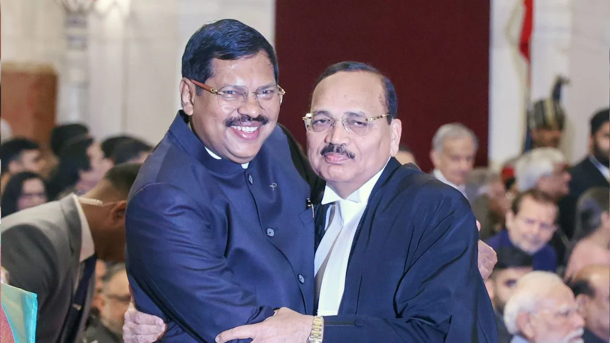 Justice Surya Kant greets former CJI B.R. Gavai after the swearing-in ceremony at Rashtrapati Bhavan.