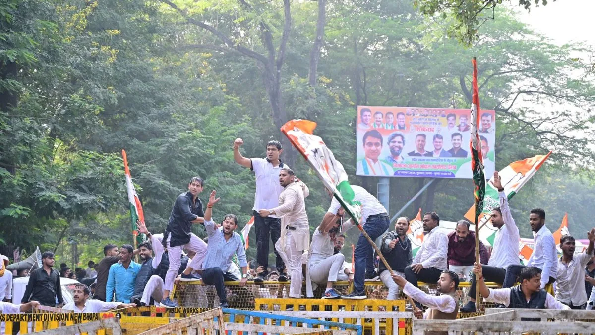 MP Youth Congress stages protest over ‘vote theft’, SIR voter list revision