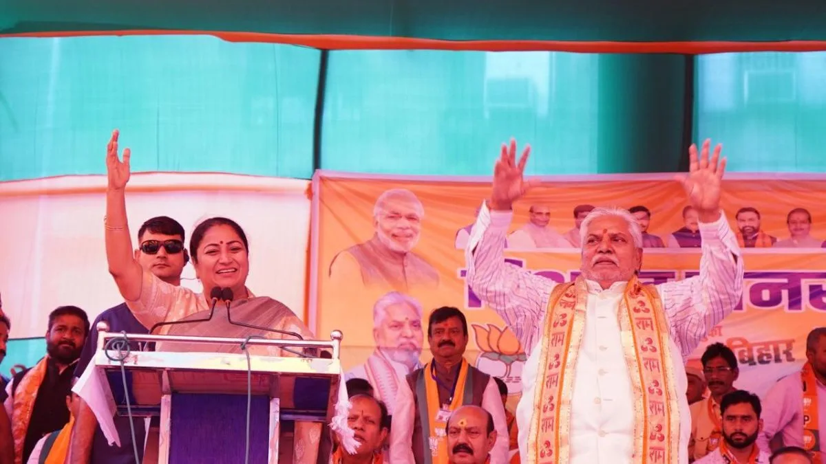 Bihar polls: Delhi CM accuses Opposition of indulging in caste politics