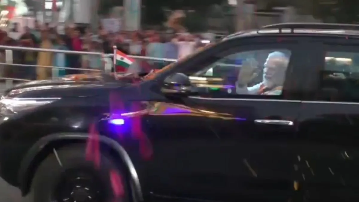 PM Modi arrives in Varanasi to a grand welcome from party workers and Kashi residents