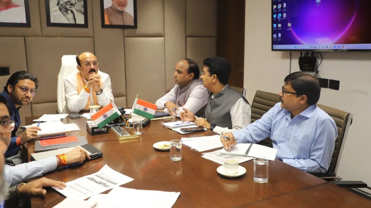Sood reviews MCD’s anti-pollution measures