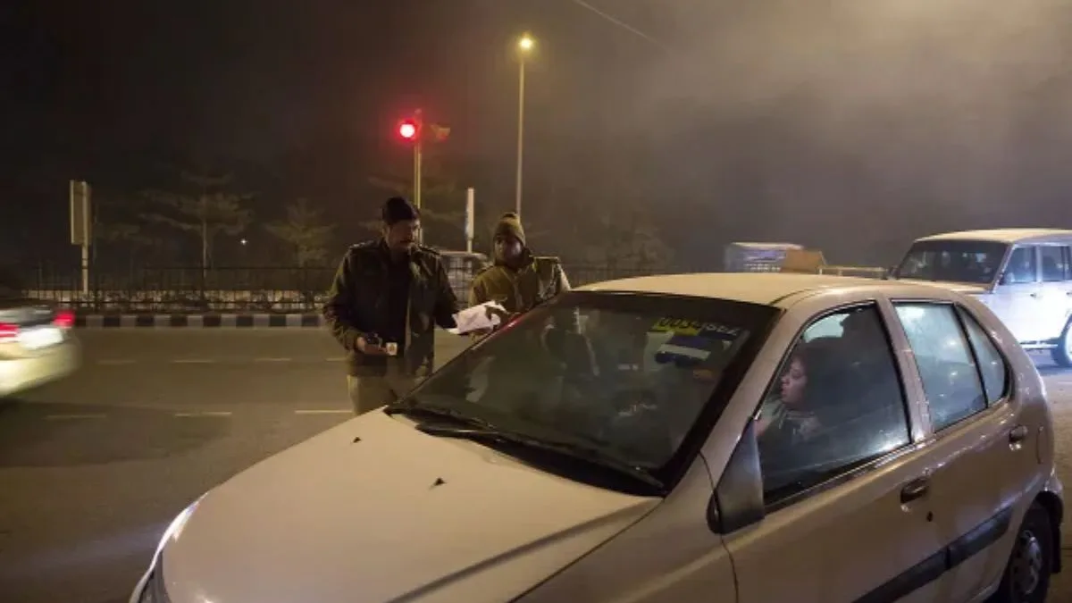 Anti-Chitta drive: Police register 12 cases, issue 385 challans on day one of statewide campus raids in Himachal