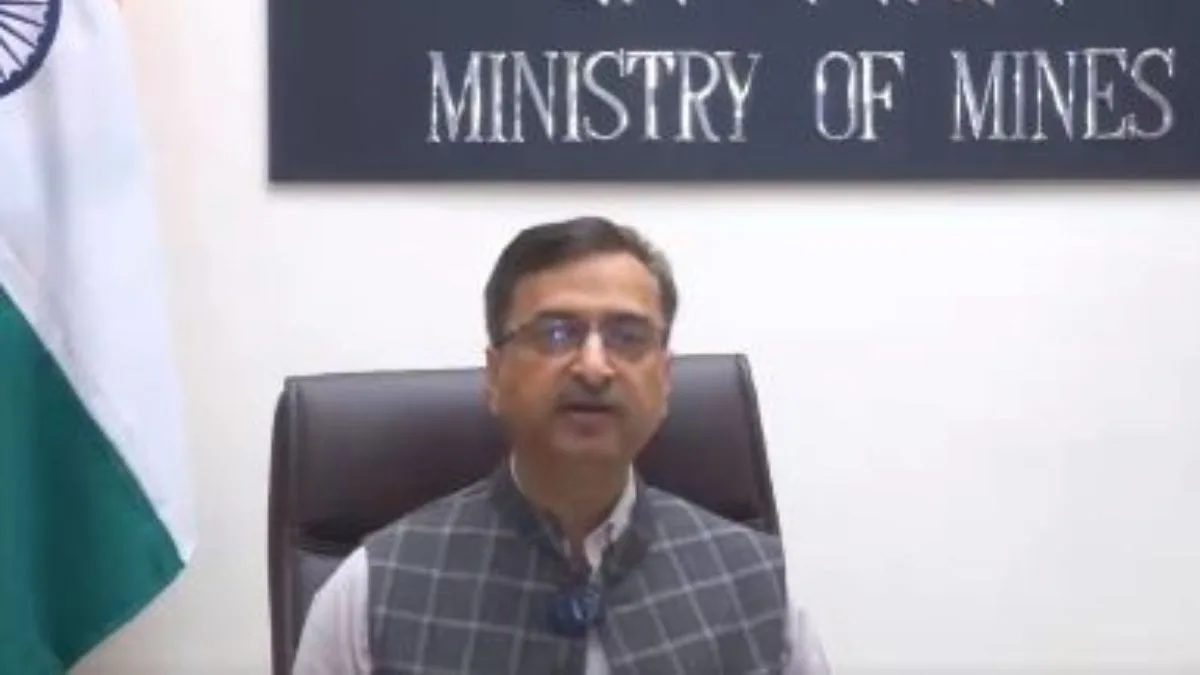 Goyal reviews progress of Rs 1,500 cr scheme for critical mineral recycling