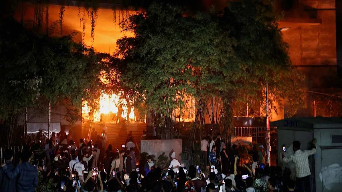 25 journos rescued as blaze of activist’s death engulfs Bangladesh