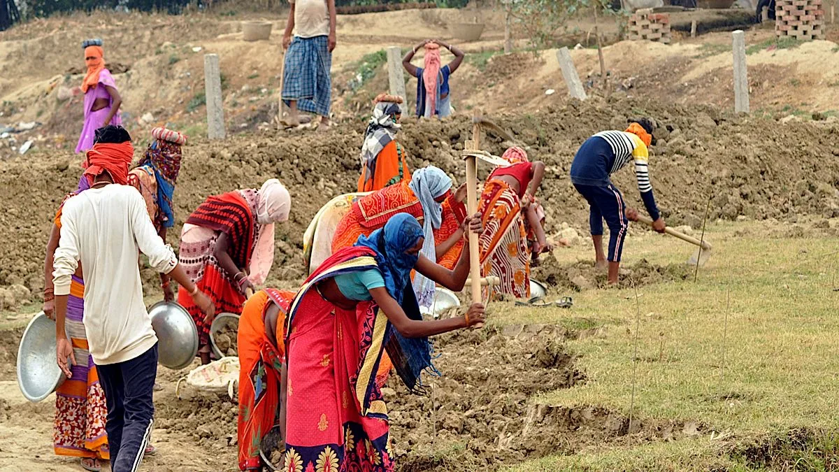 VB-G RAM G to revamp rural employment framework with higher jobs, transparency and fiscal push: SBI Report
