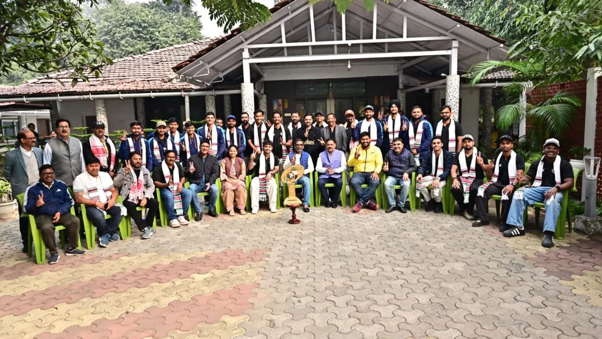 CM felicitates Jharkhand team for historic Syed Mushtaq Ali Trophy win