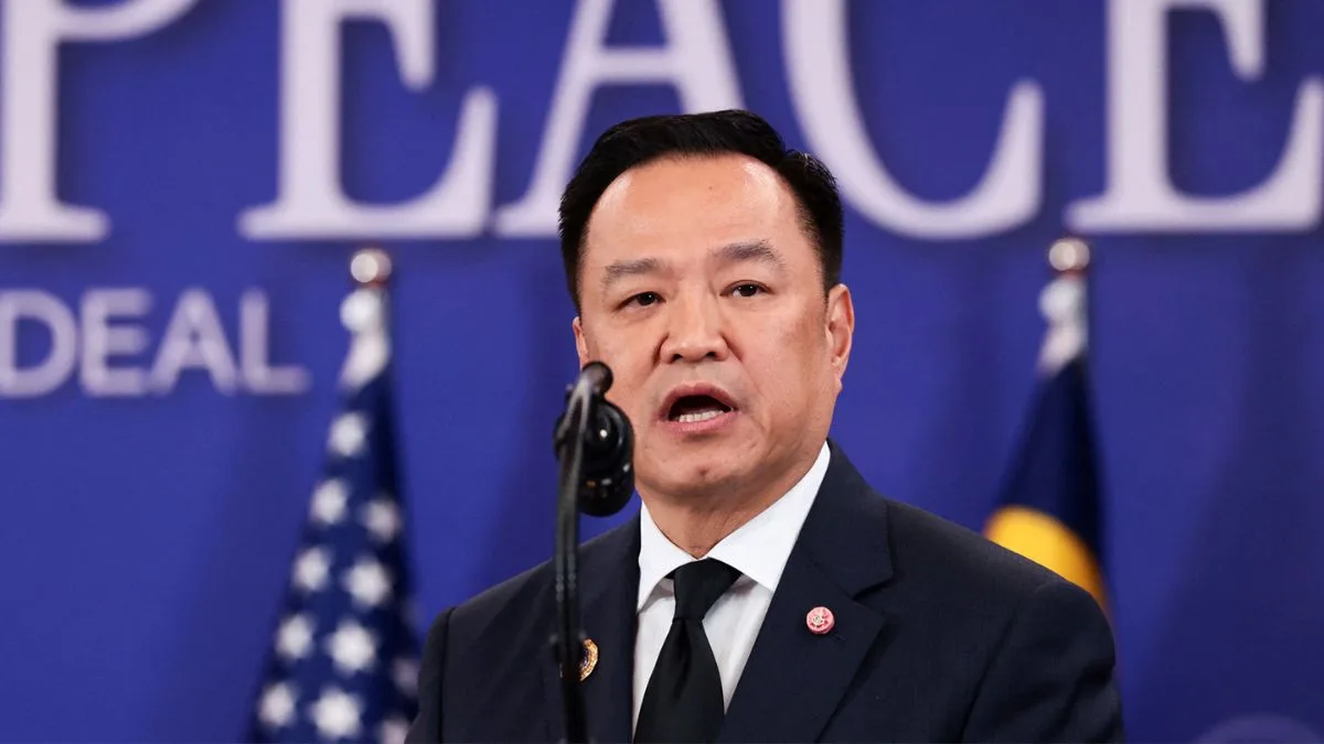 Thailand Cambodia fighting continues, Anutin denies ceasefire agreement, Trump claims ceasefire Thailand Cambodia, border dispute temple conflict, Ubon Ratchathani clashes, BM-21 rocket attacks
