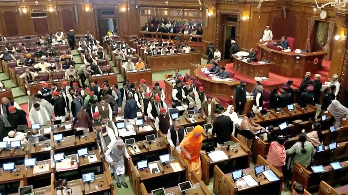 Issues of Aravalli Hills, Power Cuts, and Smart Meters raised by opposition in UP Assembly