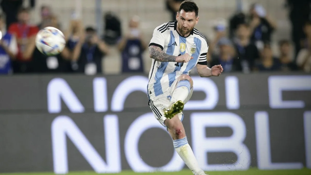 Mamta, Sourav Ganguly, SRK to greet Lionel Messi on his arrival in Kolkata