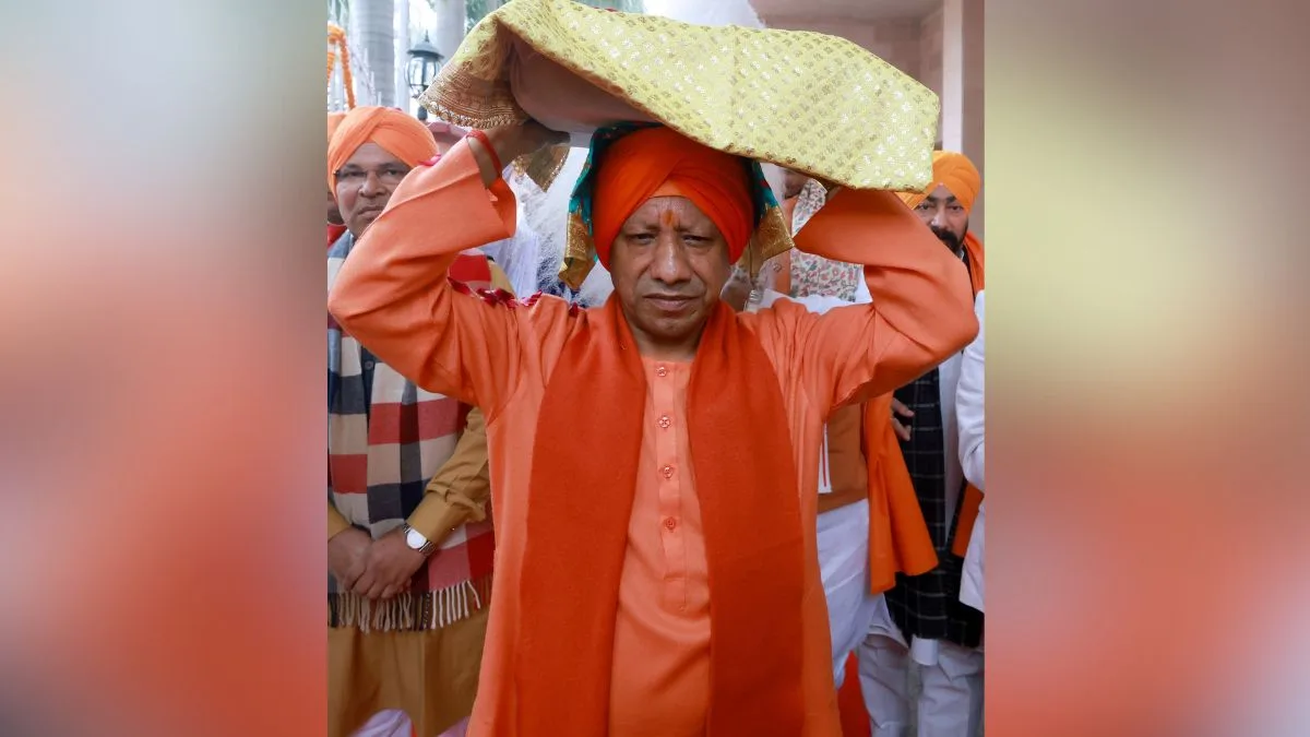 History is made by those who have a spirit of sacrifice and selflessness: CM Yogi