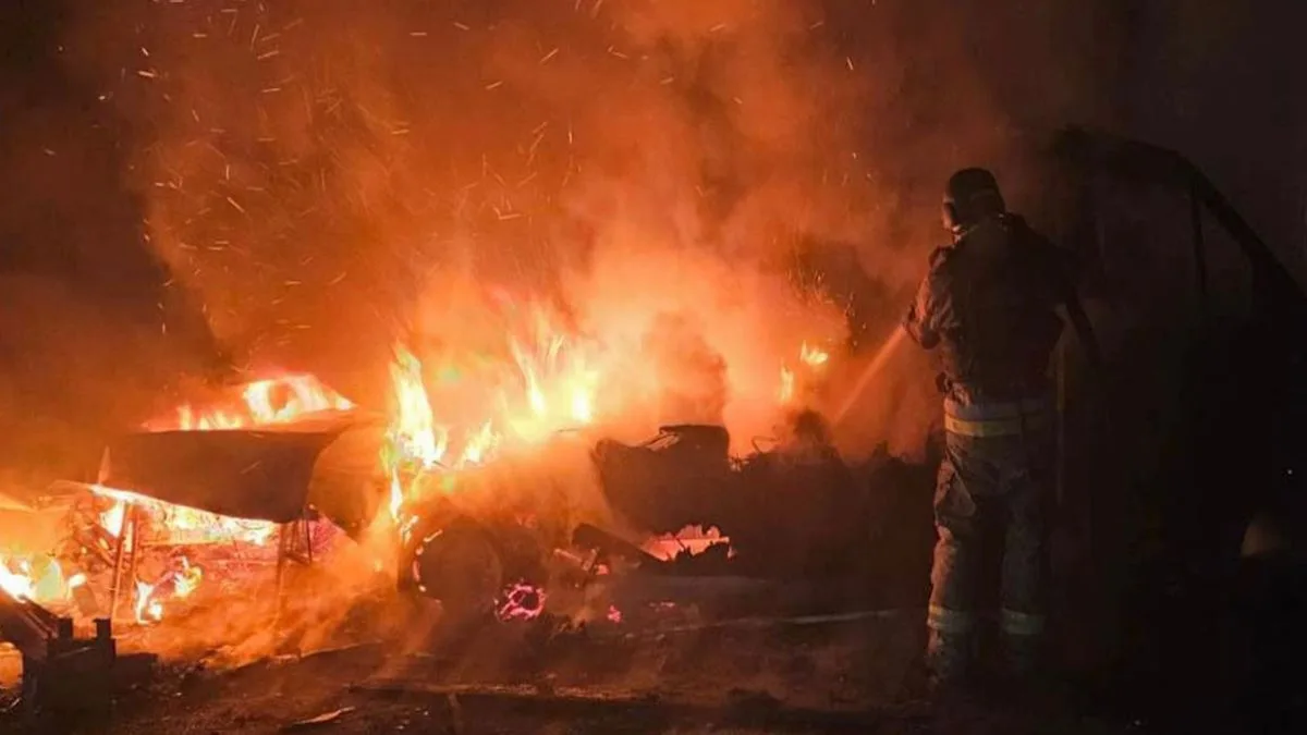 Russia strikes Kyiv with missiles, drones ahead of Trump-Zelenskyy meeting as peace talks continue