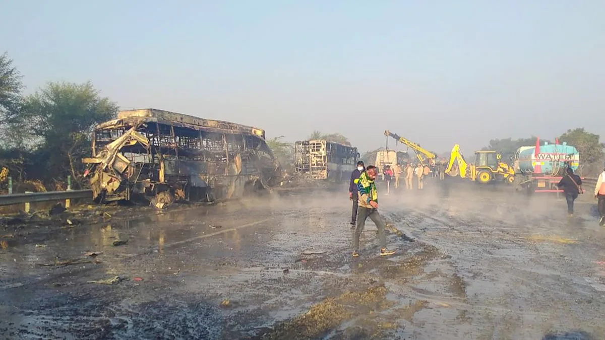 Delhi–Agra Expressway accident toll climbs to 13; PM, Yogi announce ex gratia