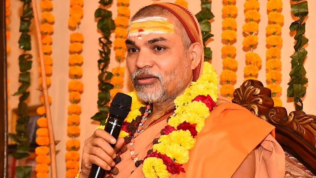 Authorites send 2nd notice to Avimukteshwaranand: Threaten to ban him from Magh Mela