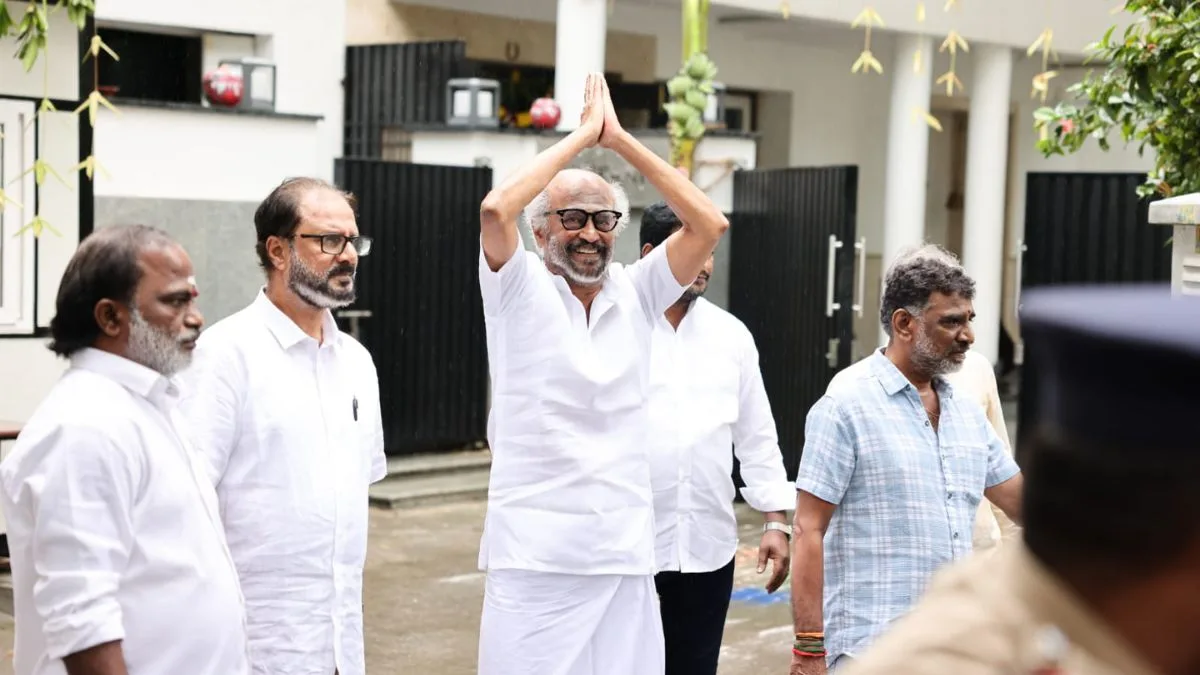 Rajinikanth welcomes new year 2026 in style: Greets fans outside home and shares iconic ‘Muthu’ dialogue