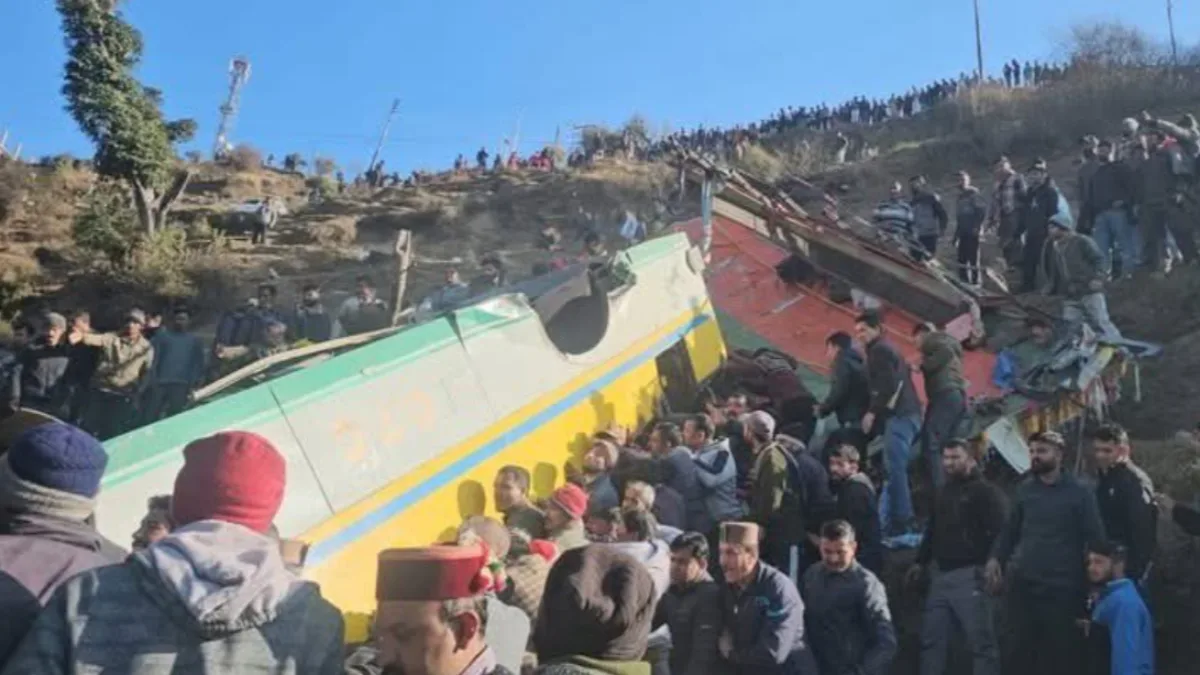 Himachal: 8 dead in bus accident in Sirmaur; death toll may rise, says SP. (ANI)