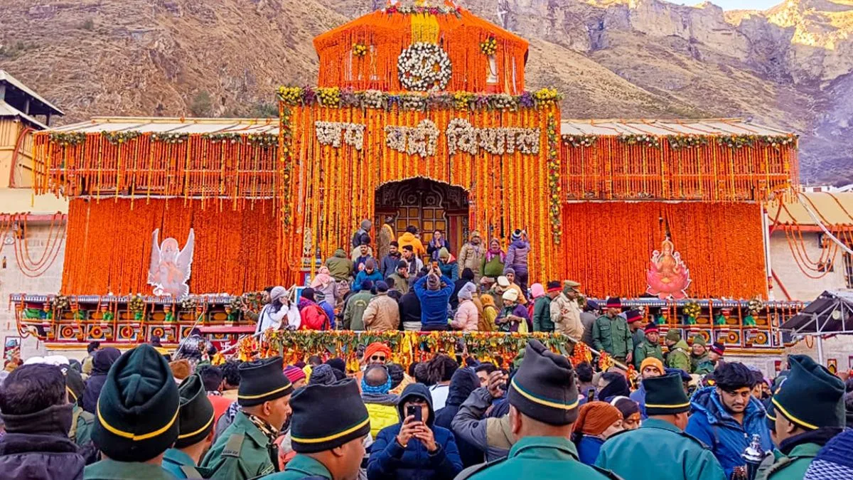 Uttarakhand CM accepts priests’ demand for prohibition of non Hindus at temples