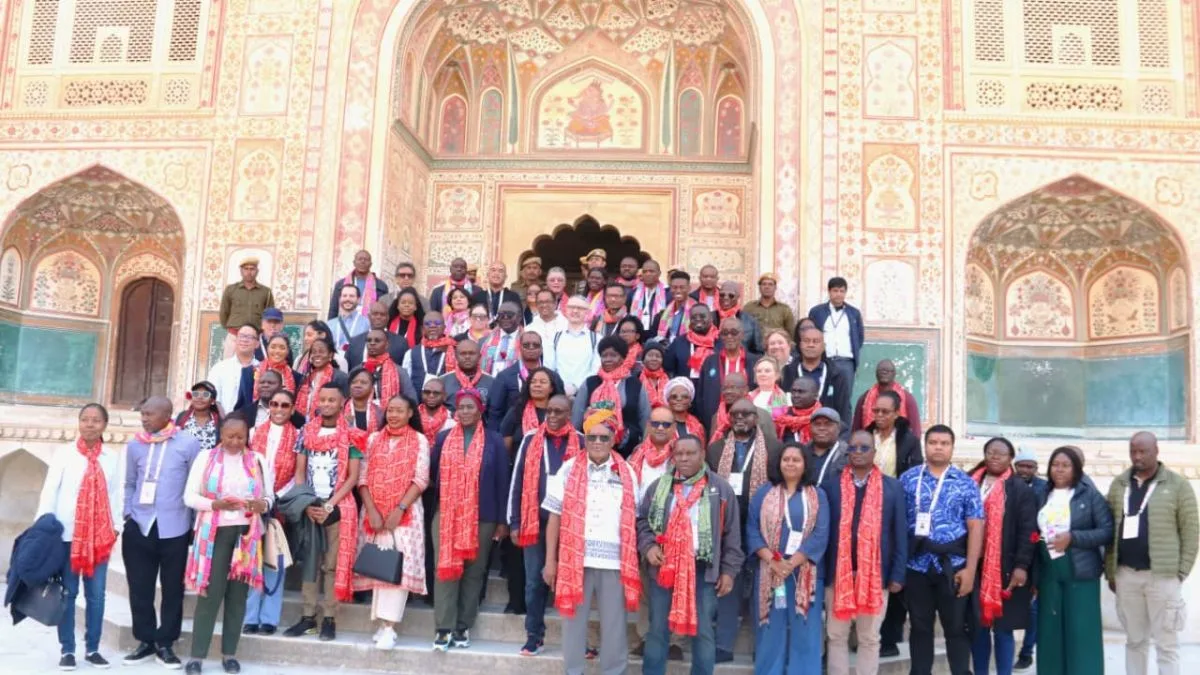 CSPOC delegates in Jaipur on a sightseeing trip post Delhi conference