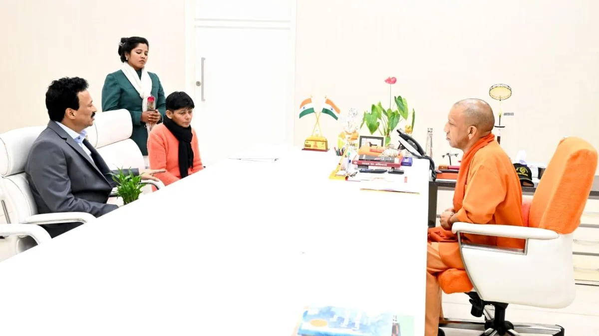 Under zero tolerance for land mafia, Army major’s ailing daughter gets her home back within 24 hours in UP