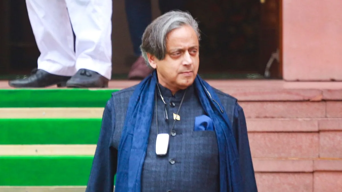 Shashi Tharoor’s convoy blocked on narrow road in Kerala’s Malappuram, gunman attacked; one held