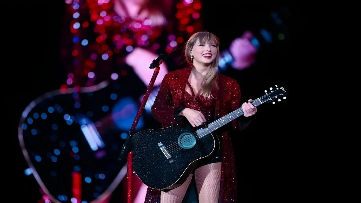 Taylor Swift bags Songwriters Hall of Fame honour, becomes the second-youngest to bag