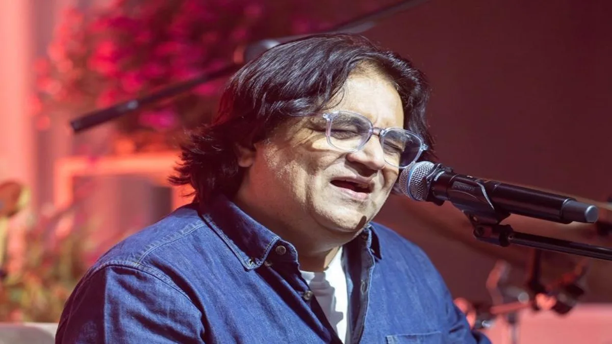 Are Bollywood lyrics really shallow? Swanand Kirkire shuts down debate