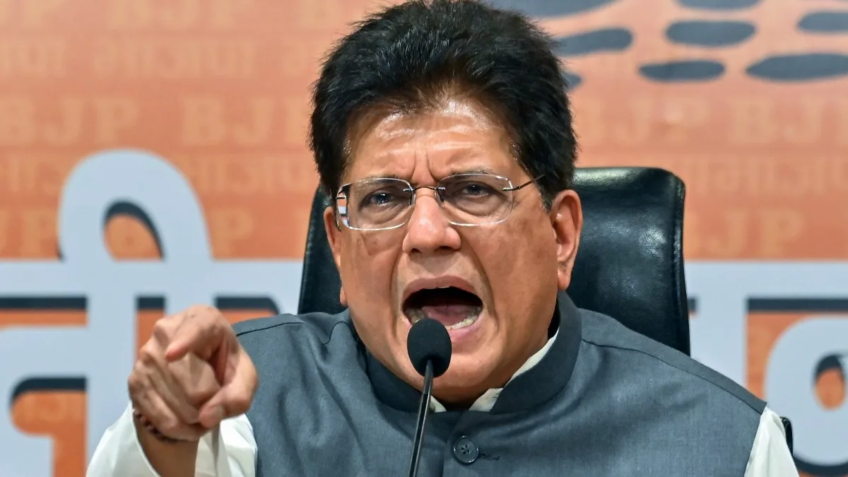 ‘Gandhi family repeatedly compromises national interests’: BJP goes all guns blazing over ‘shameful shirtless protest’