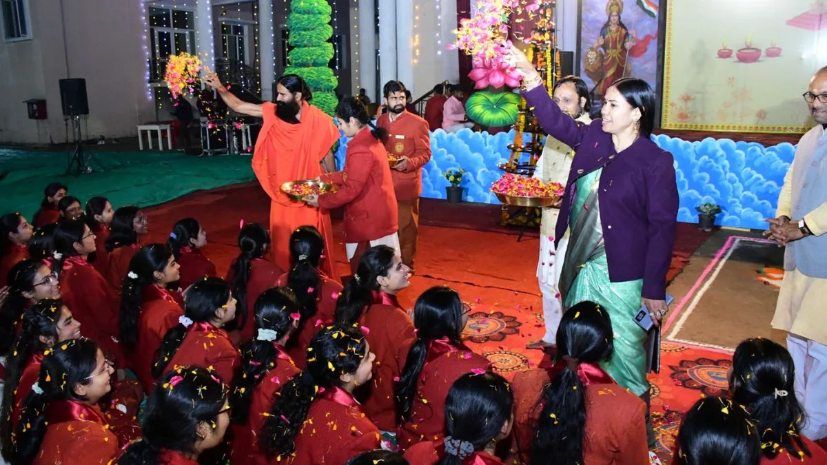 Acharyakulam class 12 students take sacred oath during diksha ceremony with Ramdev and Acharya Balkrishna