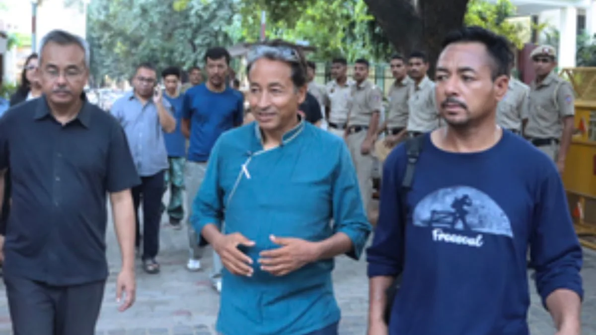 ‘Nothing alarming’, Sonam Wangchuk cannot be released on medical grounds: Centre tells SC