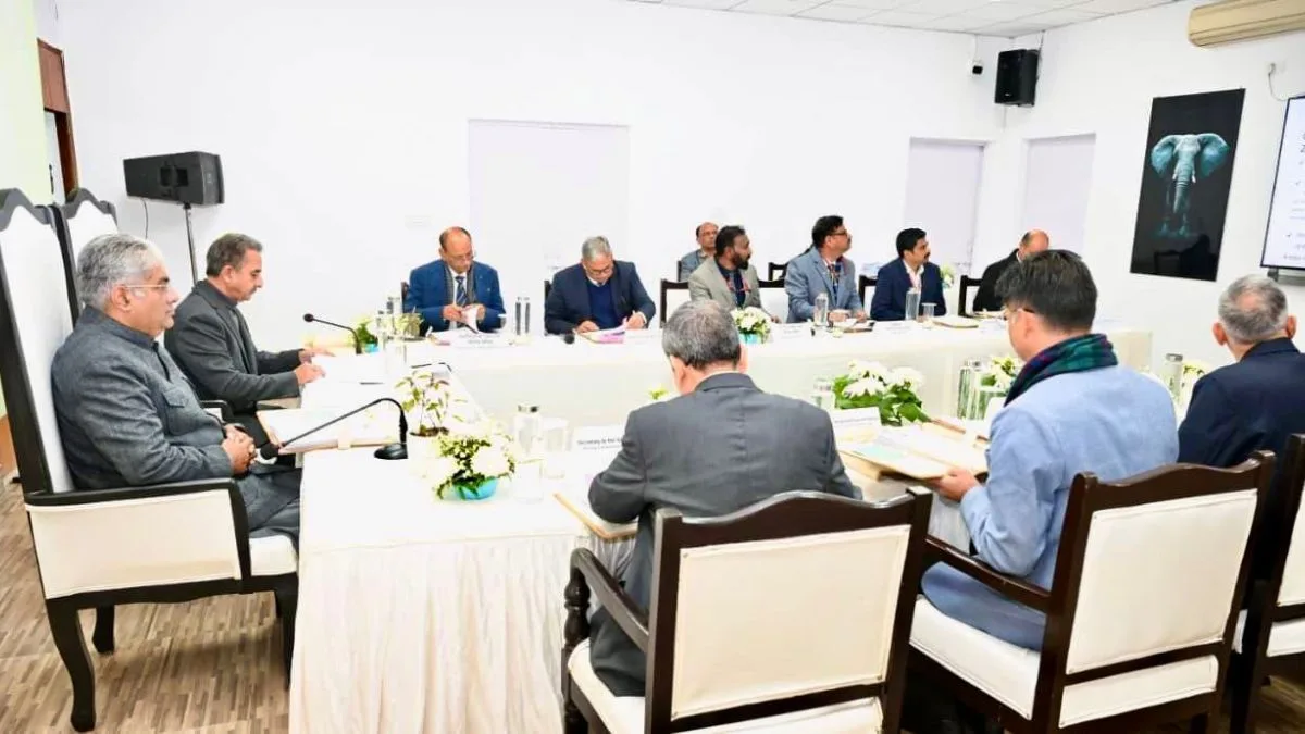 Centre holds key meet on mgt of zoos in the country