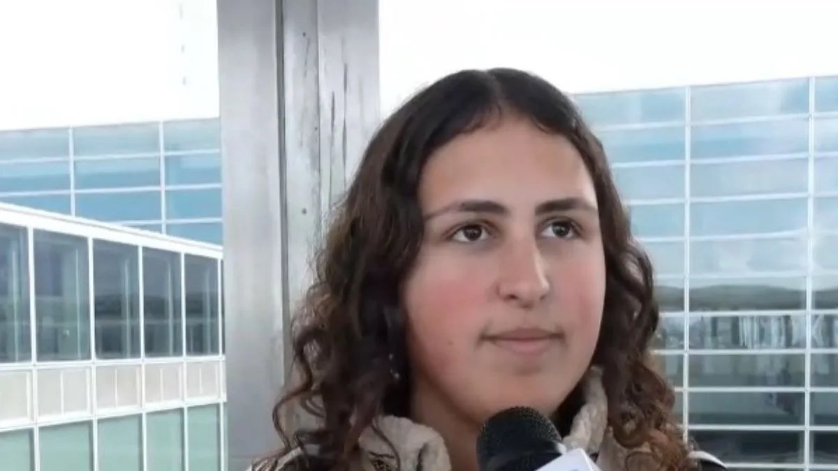Stranded passengers at Israel airport share ordeal amid strikes on Iran