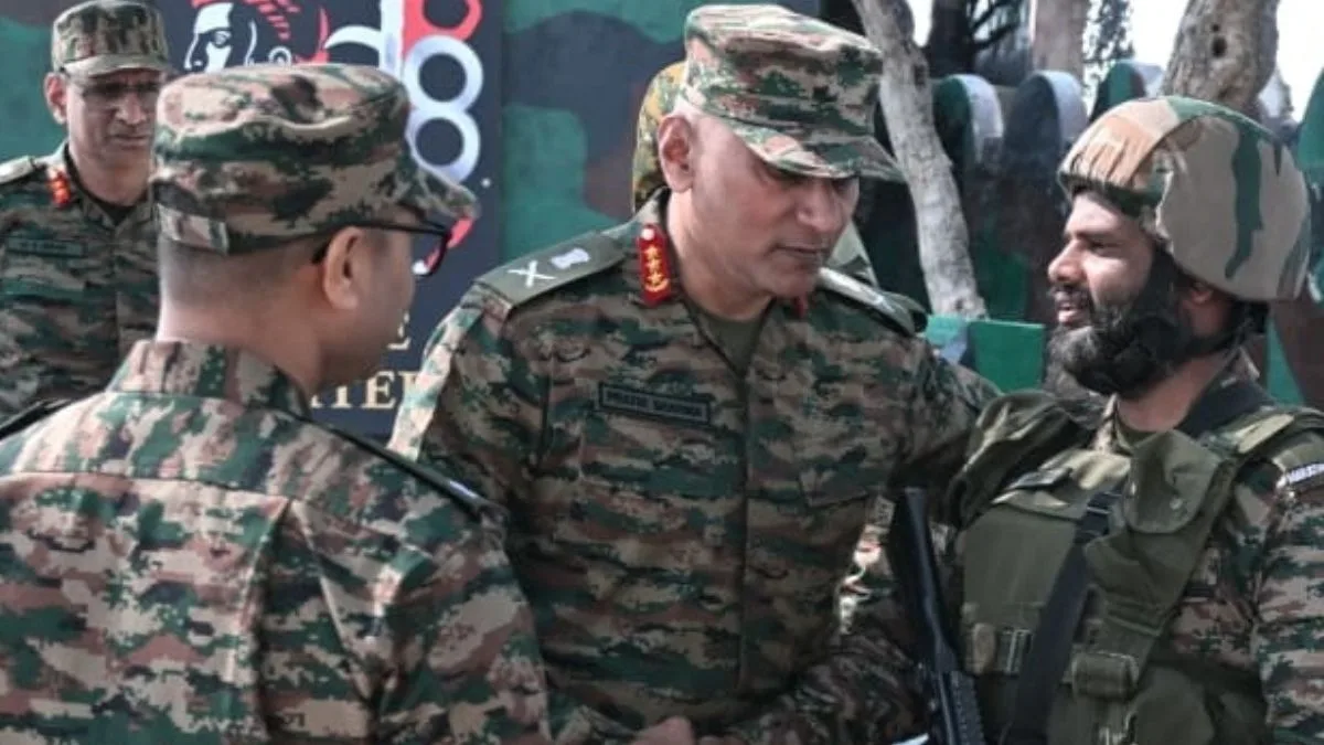 Northern Army Commander visits Sunderbani Sector after troops foil infiltration bid by terrorists