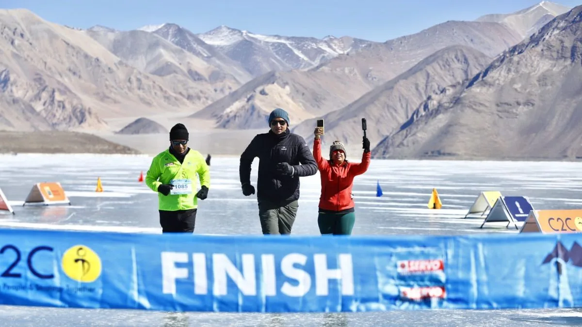 250 runners brave high altitude at Pangong frozen marathon in Ladakh