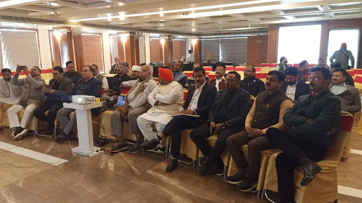 Attempt to change the concept of job seekers, youth to become ‘job givers’: Varanasi