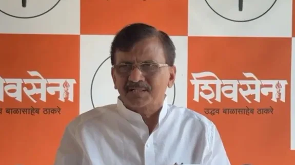Sanjay Raut VSR Ventures Devendra Fadnavis allegation, Ajit Pawar air crash investigation, DGCA corruption charge, BJP legal notice apology demand