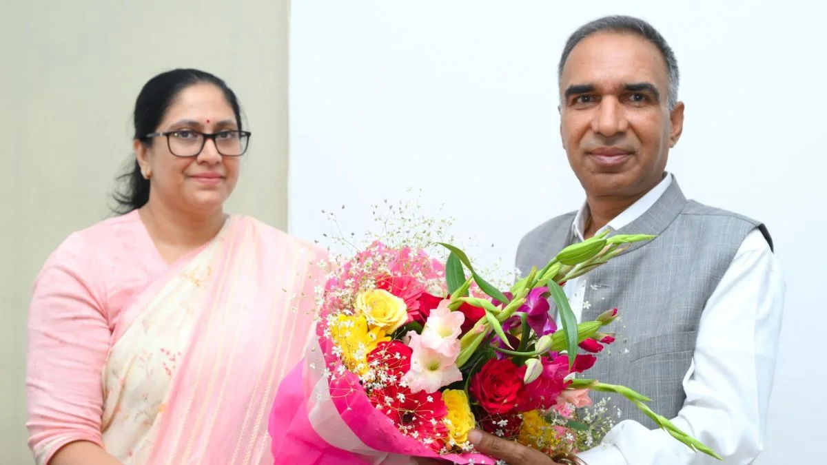 Vashishth assumes charge as principal secretary SSEPD Department