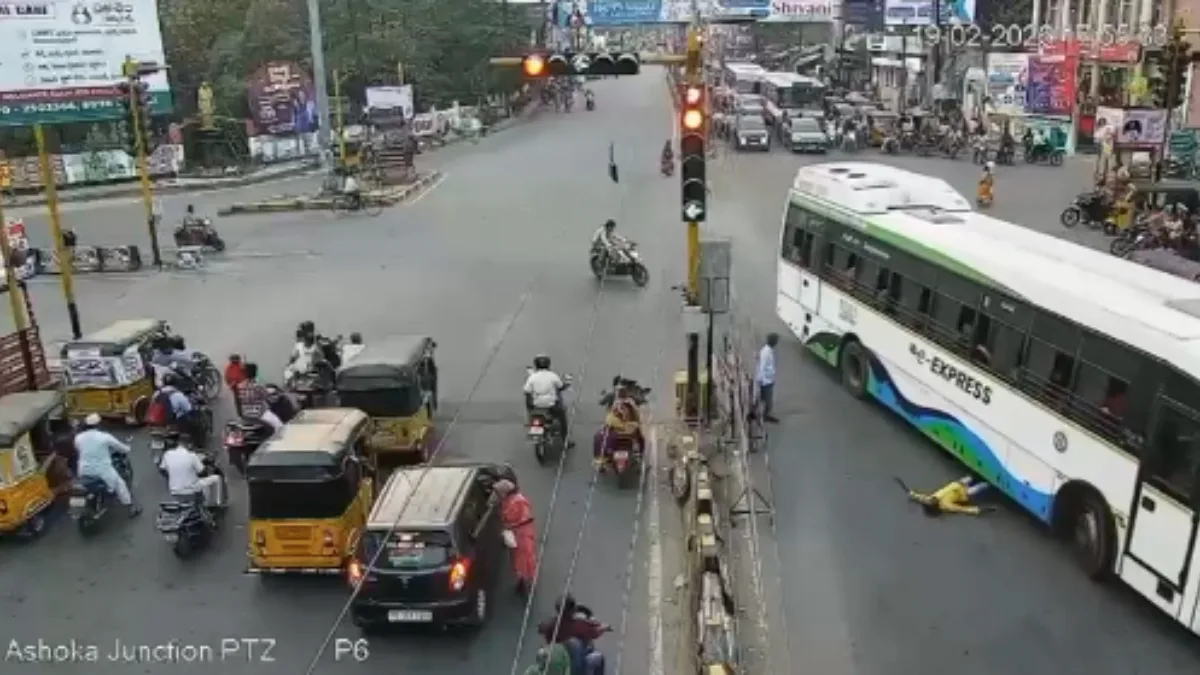 WATCH | Viral video captures man hit by a bus at a signal in Telangana