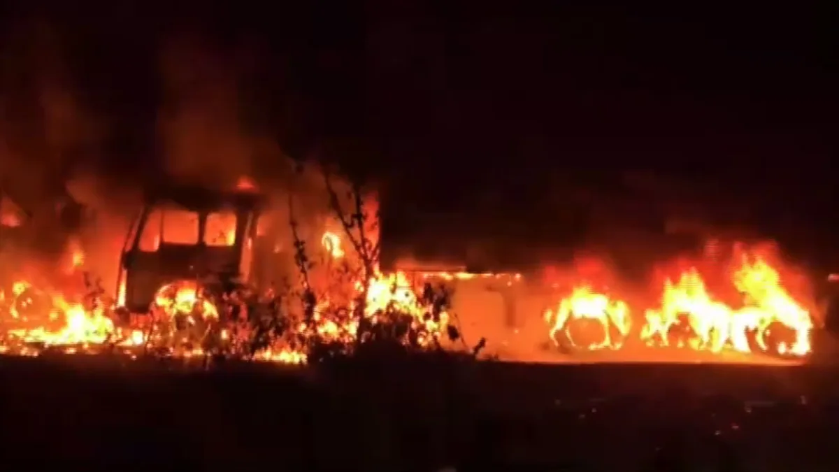 Jharkhand fire: Flammable cargo crash leaves 4 trucks charred